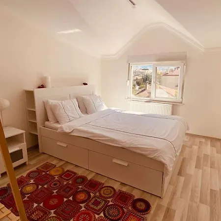 Peribacasi Manzarali Modern Apartment Urgup