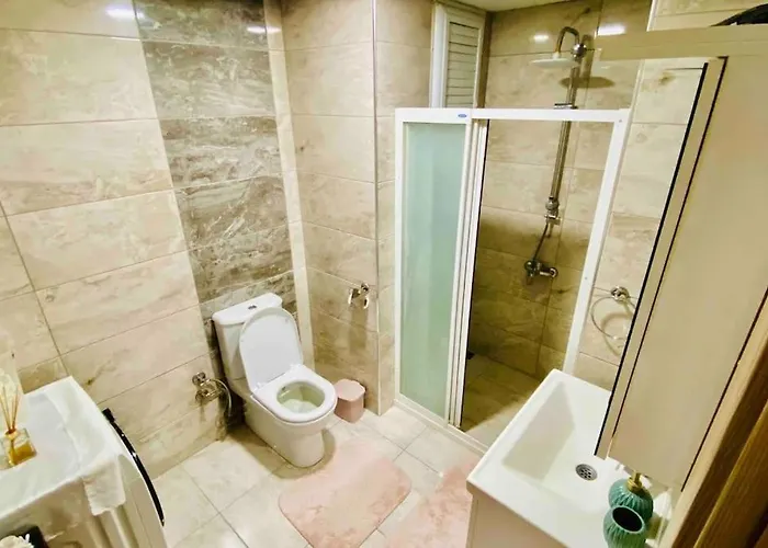 Peribacasi Manzarali Modern Apartamento